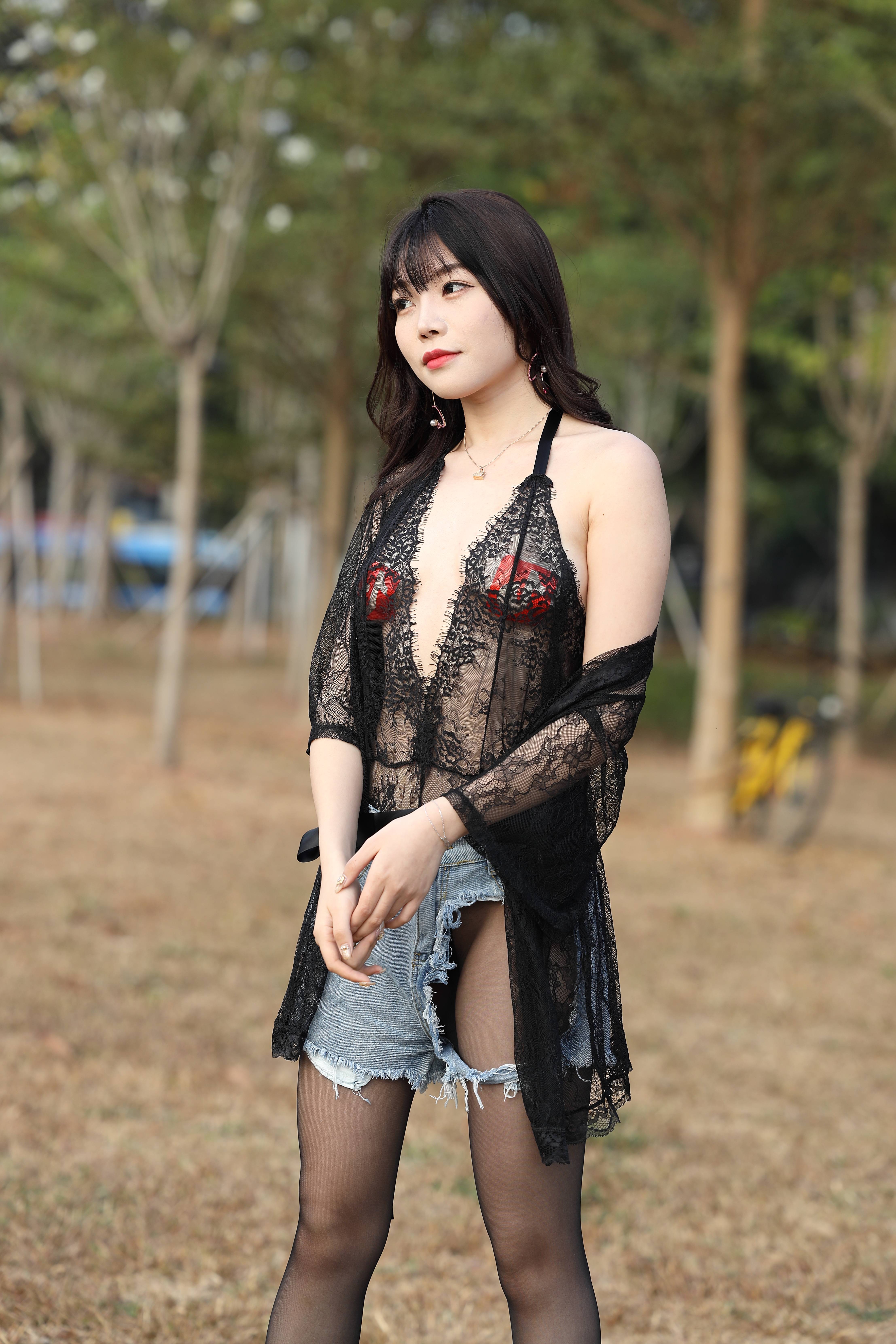 黑蕾丝牛仔短裤 【351P-3.29GB】